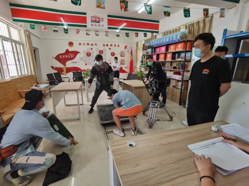 追星女孩心理学分析报告：晋江市广告片拍摄公司揭秘饭圈应援式传播逻辑